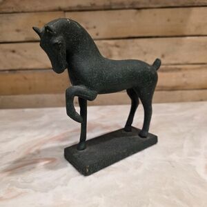 1985 Franklin Mint Chinese Imperial Horse of Xian statue. 